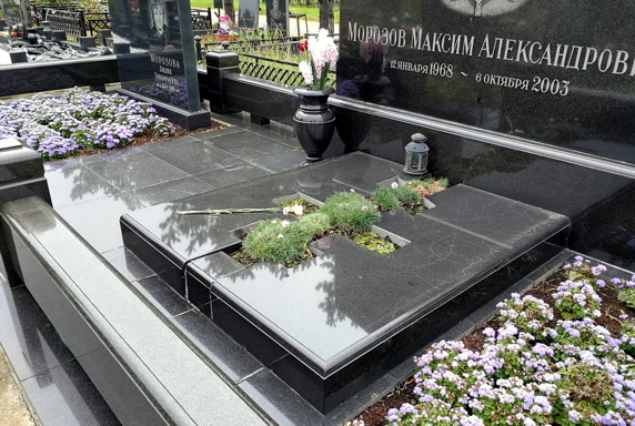 Цветник в виде креста